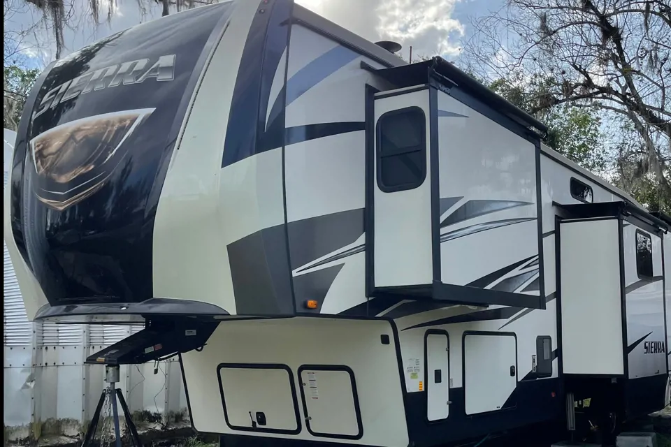 2020 Forest River Sierra