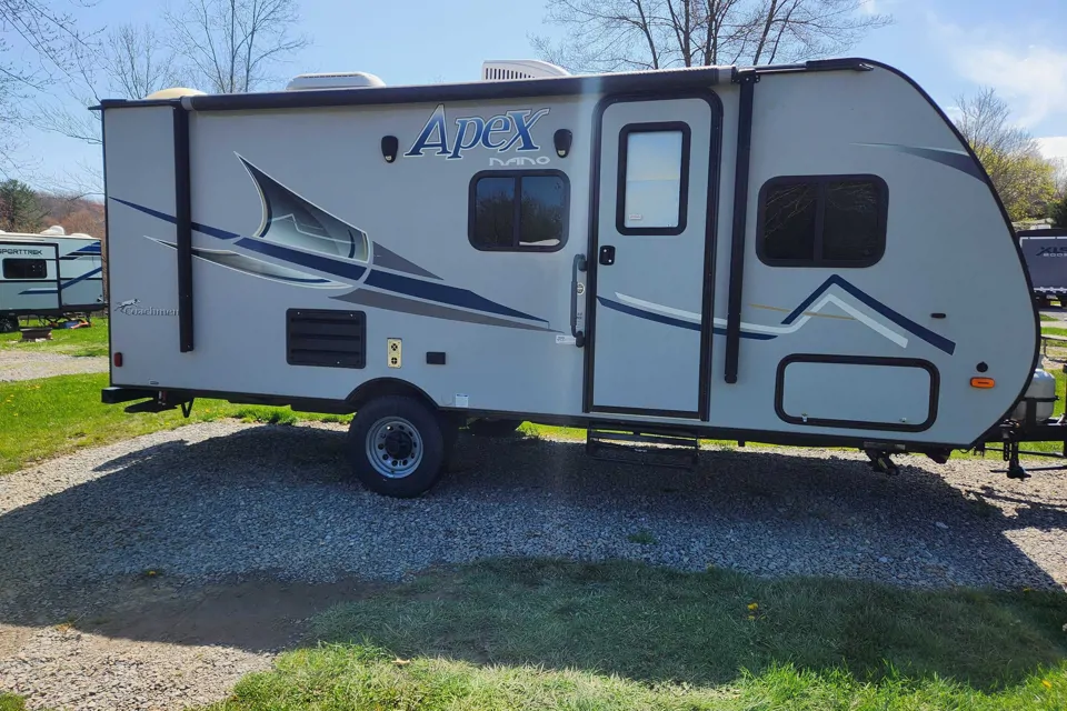 Coachmen 193BHS Travel Trailer in Portersville, Pennsylvania