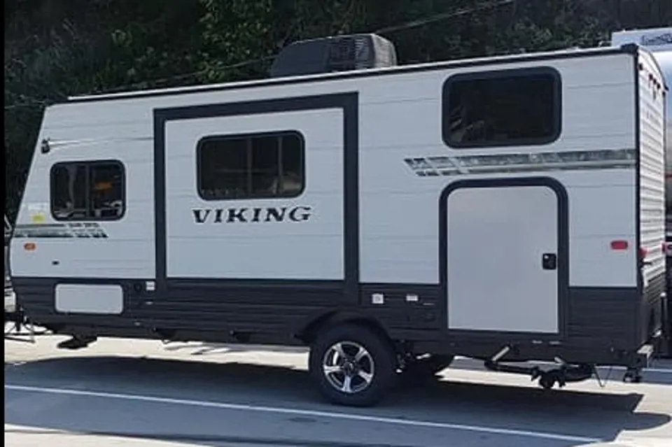 2019 Other 2019 Viking Ultra-Lite 17BH Travel Trailer