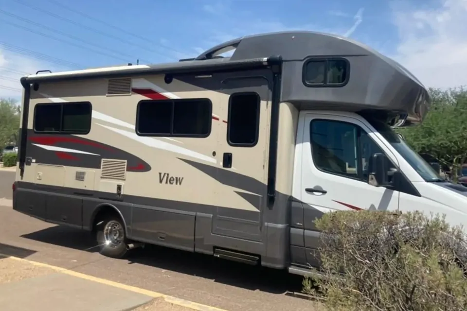 2017 Winnebago View 24J