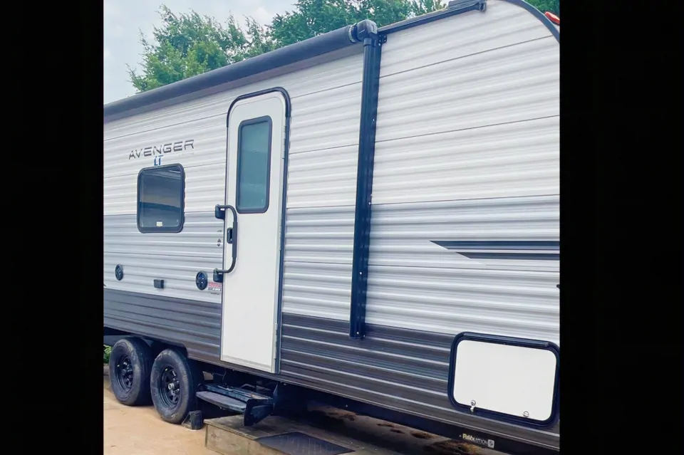 summerlin’s Prime Time Avenger lt Travel Trailer in Mogadore, Ohio