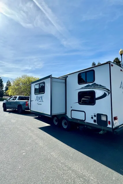 2017 Coachmen Apex 23 LE