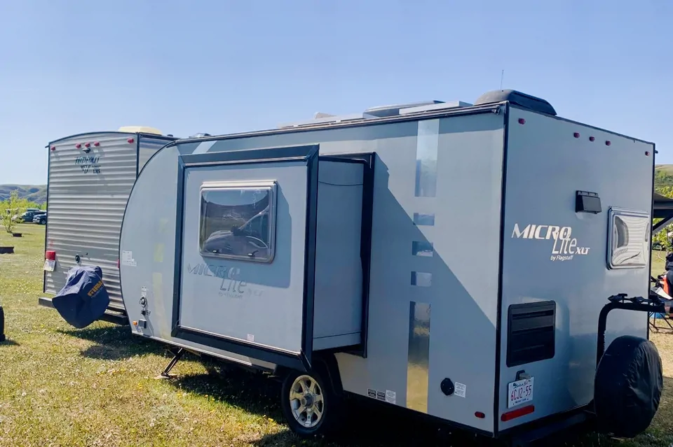 2010 Flagstaff Micro lite 18Rk