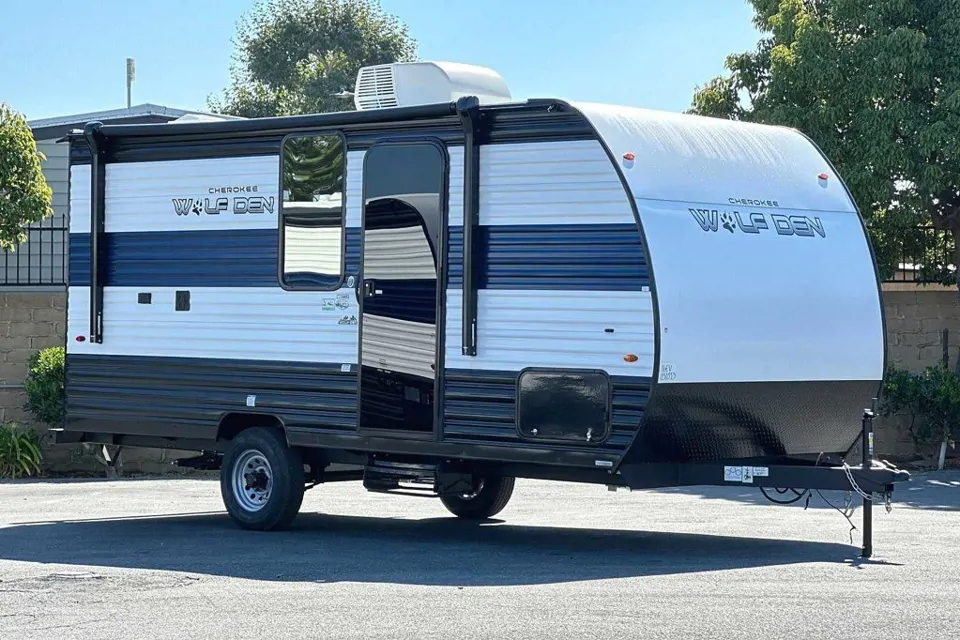 Forest River Cherokee Wolf Den 16 EV Travel Trailer in Belmont, New Hampshire