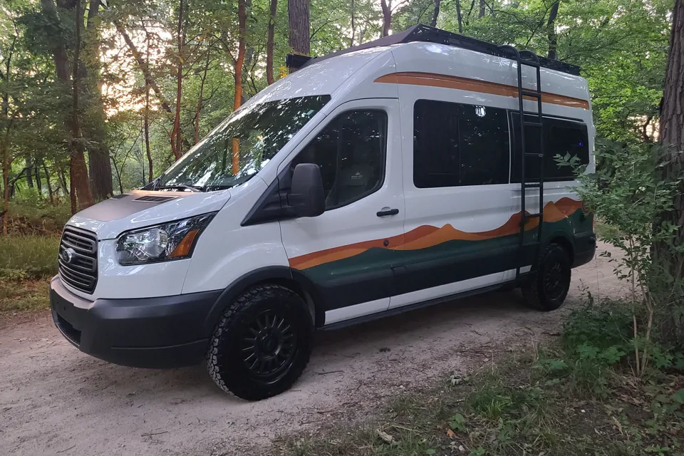 Rover Vans Rover 2 Campervan in Glenview, Illinois