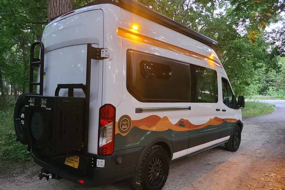 Rover Vans Rover 2 Campervan in Glenview, Illinois