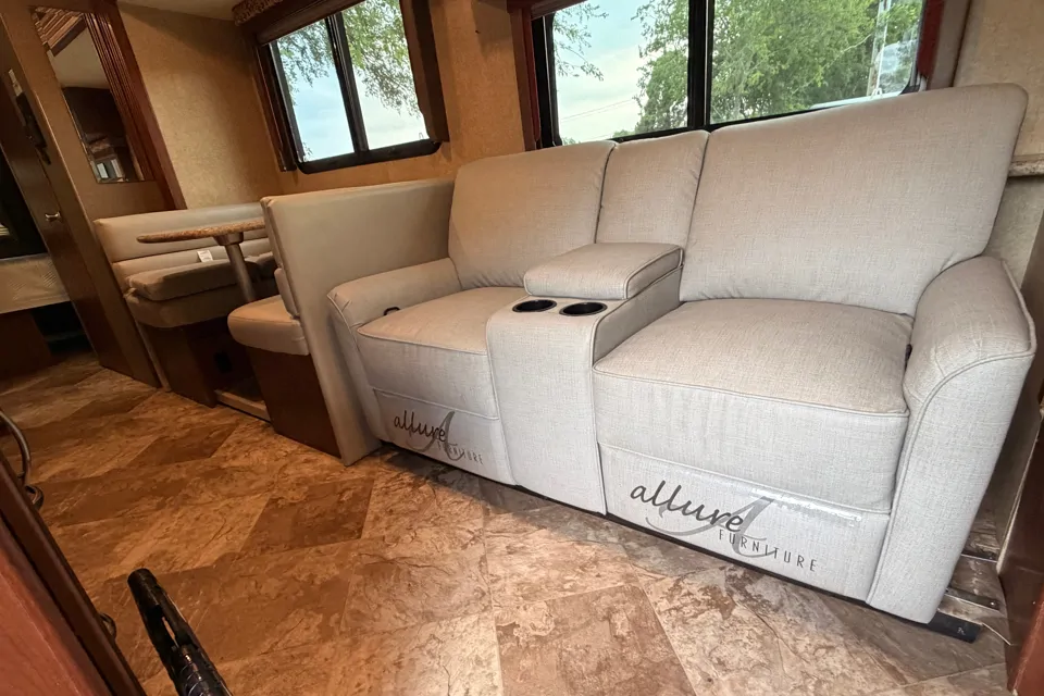2015 Thor Motor Coach ACE
