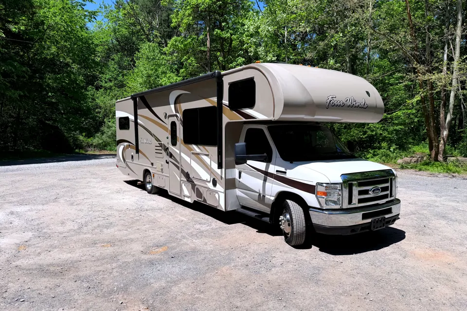 2016 Thor Motor Coach Four Winds 31E
