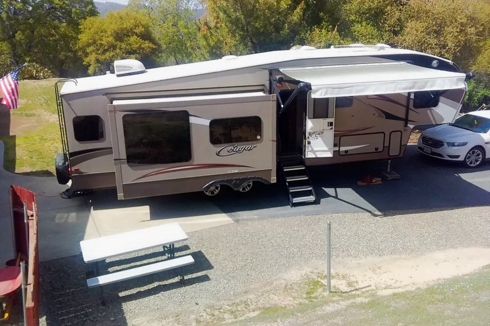 2015 Keystone Cougar 331MKS
