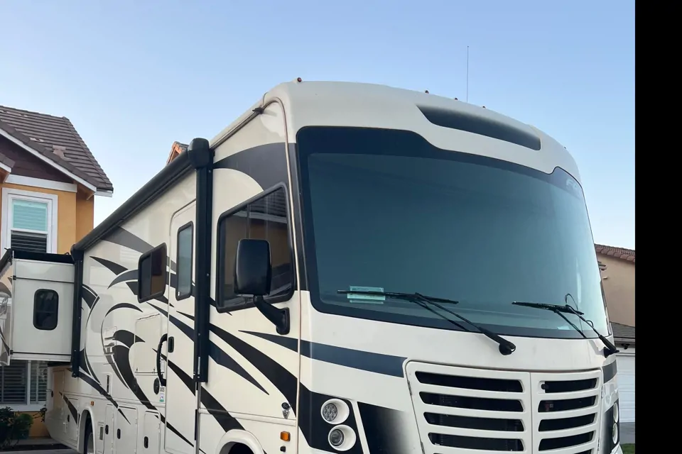 Raj's Forest river Fr3 Class A in Riverside, California