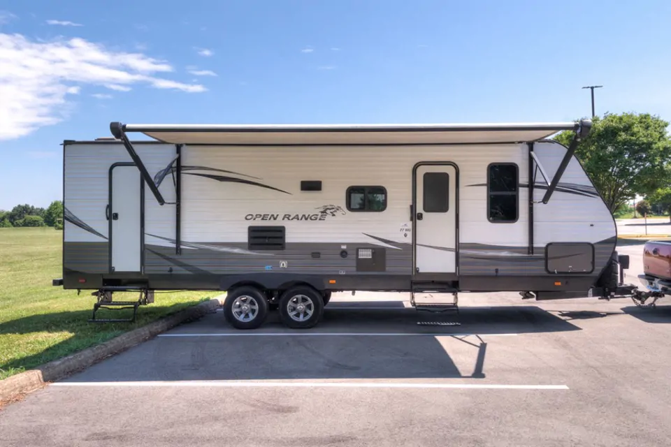 Family & Pet Friendly 2019 Highland Ridge Open Range Travel Trailer in Shepherdsville, Kentucky