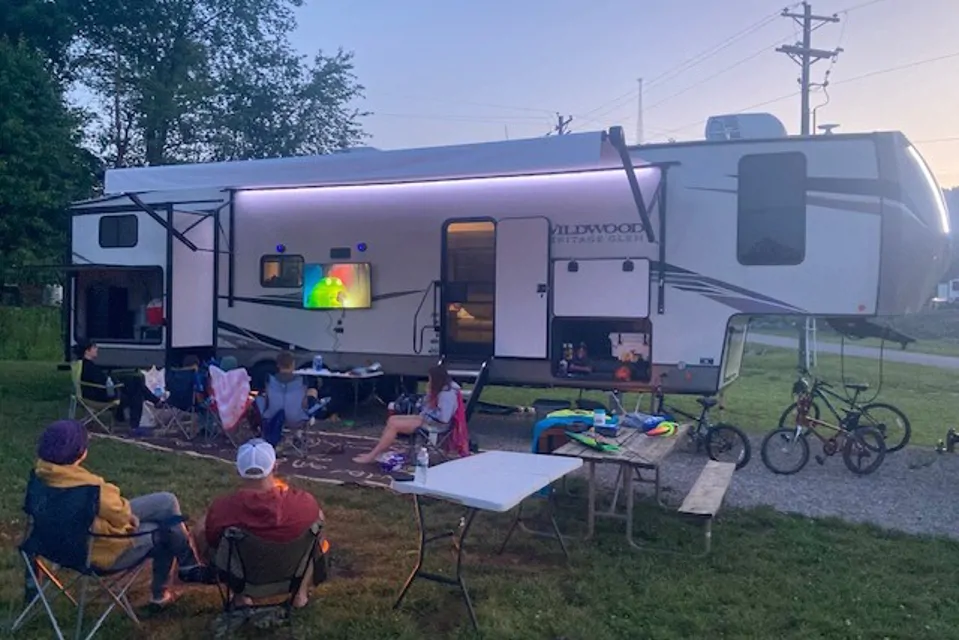 2022 Forest River Heritage Glen 356QB