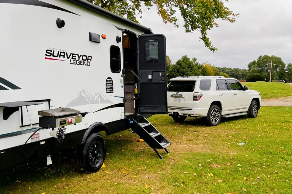 2023 Surveyor Legend à Lancaster, Ohio