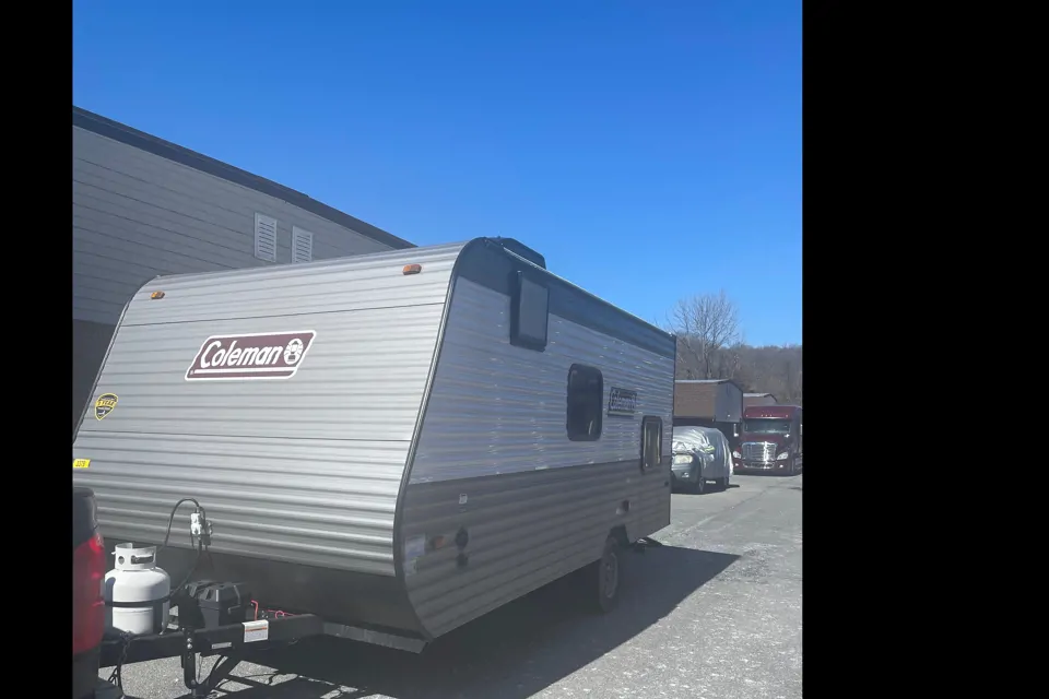 2023 Coleman Lantern LT 17B