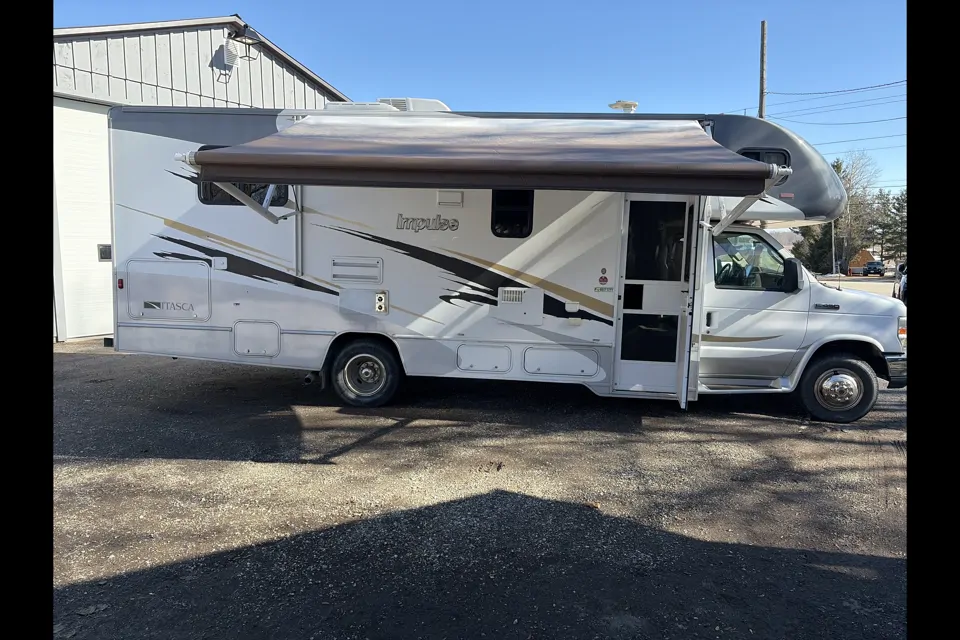 2012 Winnebago Impulse
