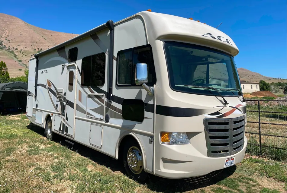 2014 Thor Motor Coach ACE
