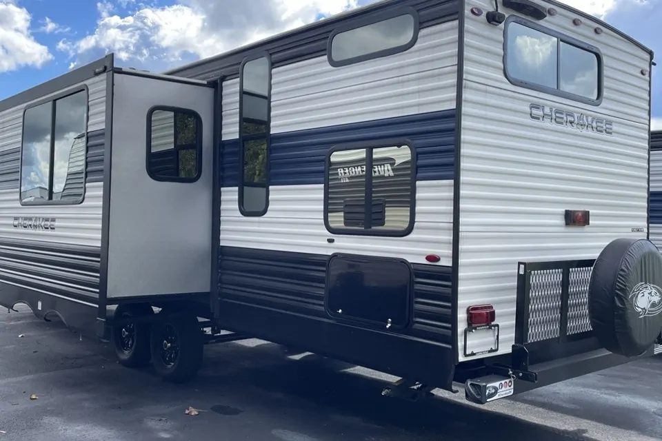2023 Forest River Cherokee limited 263GDK