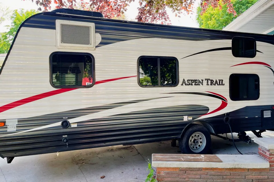 Rent my 2017 Aspen Aspen from 110/night RVezy