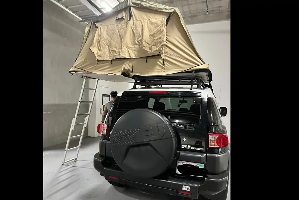 Camp in this cozy FJ Cruiser in San-Diego, California