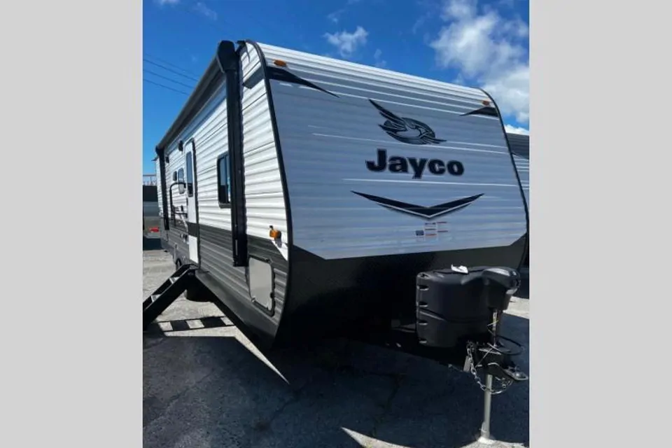 Brad's Jayco Jayco Jay Flight SLX 8 295BHS Travel Trailer à Stirling, Ontario