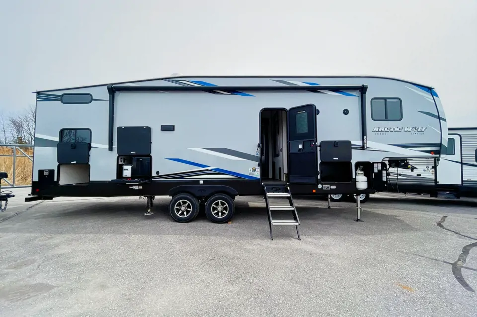 2022 Forest River 2022 Artic Wolf