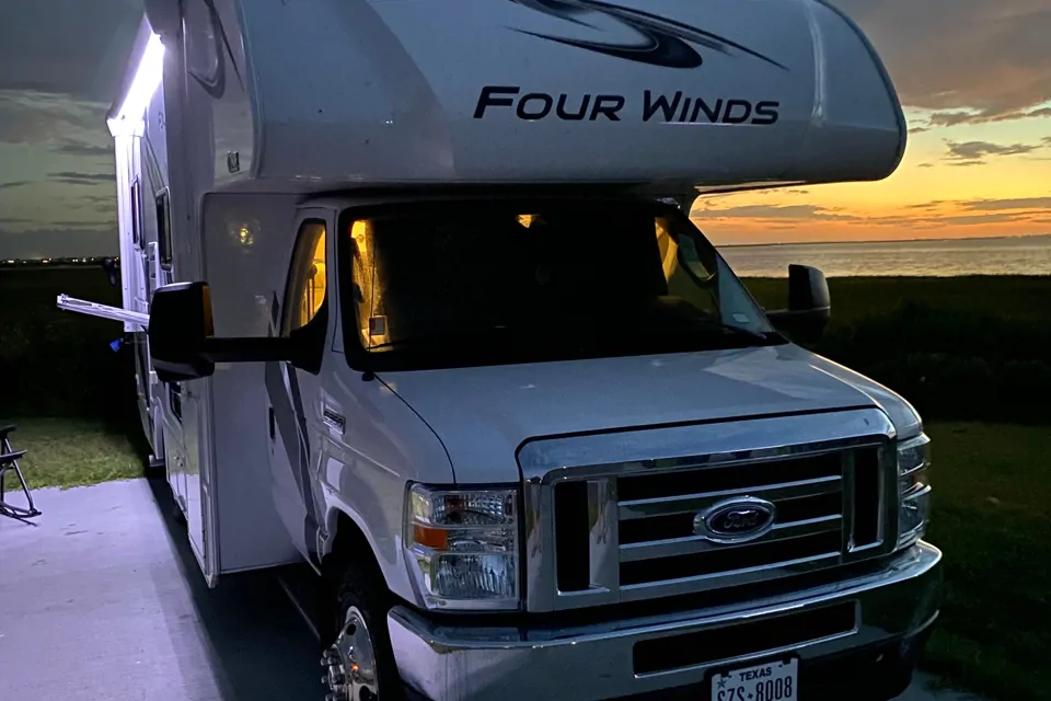 2021 Thor Motor Coach Four Winds 22E