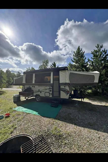 2014 Forest River Rockwood HW277