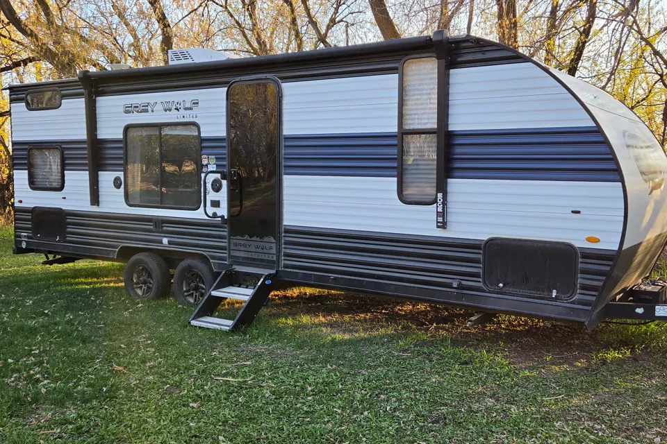 2023 Forest River Grey Wolf 26DSJE