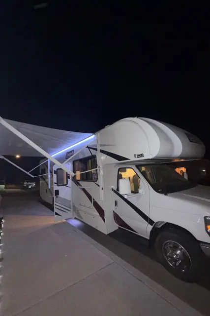 2024 Thor Motor Coach 31cm