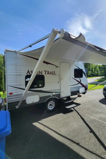 2012 Dutchmen 1500bh