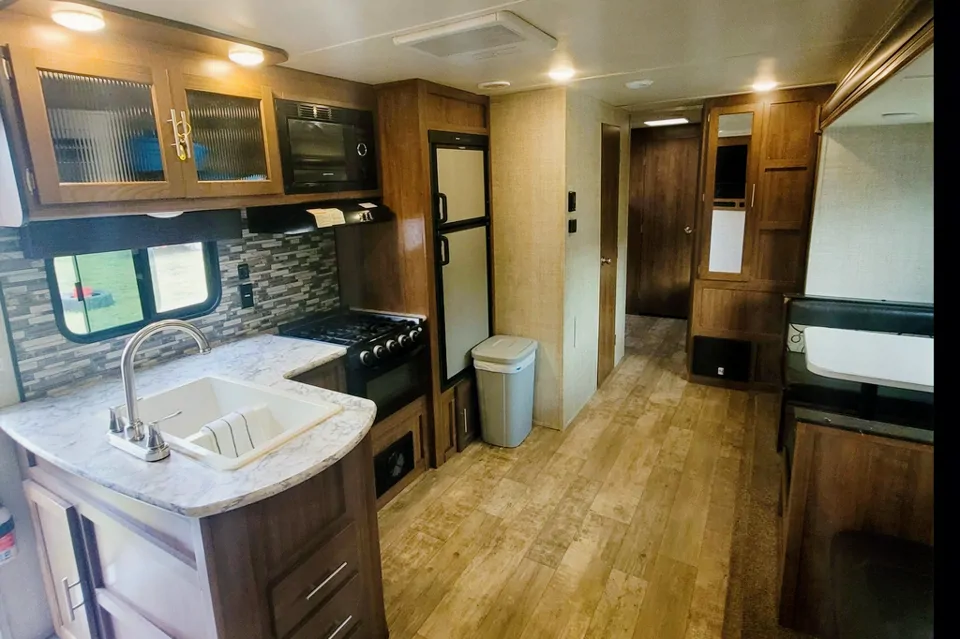 2020 Gulf Stream Kingsport Ultra Lite 279BH