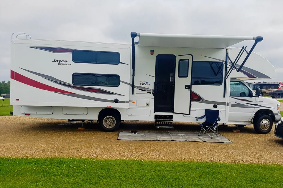 Camping in style  à Edmonton, Alberta