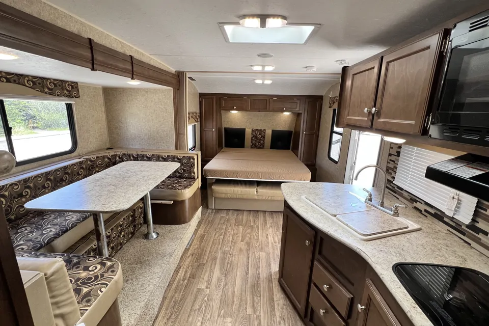 2015 Venture RV Sonic 220