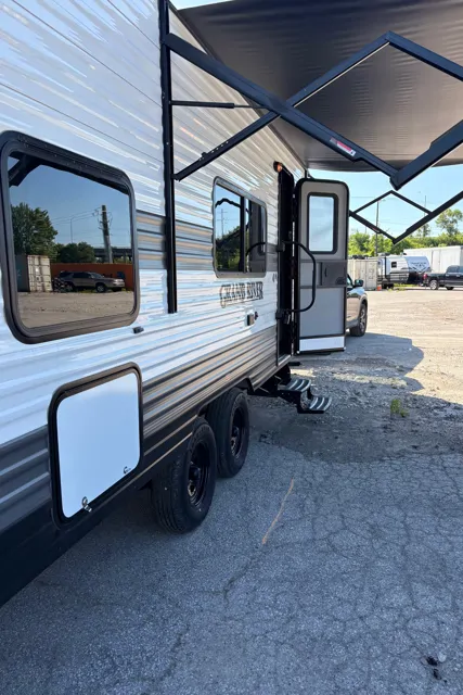 2025 Grand River 25BH