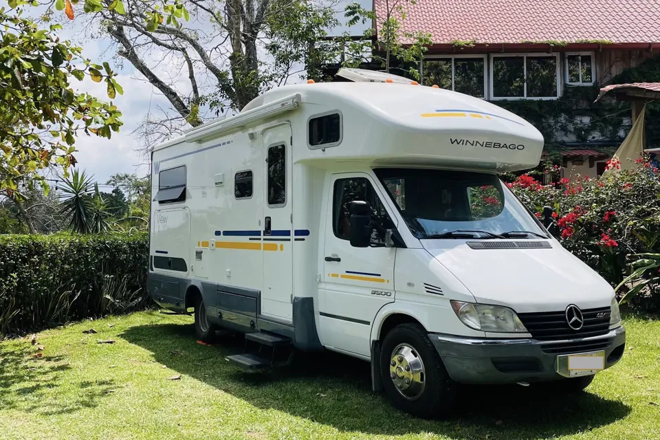 2005 Winnebago View