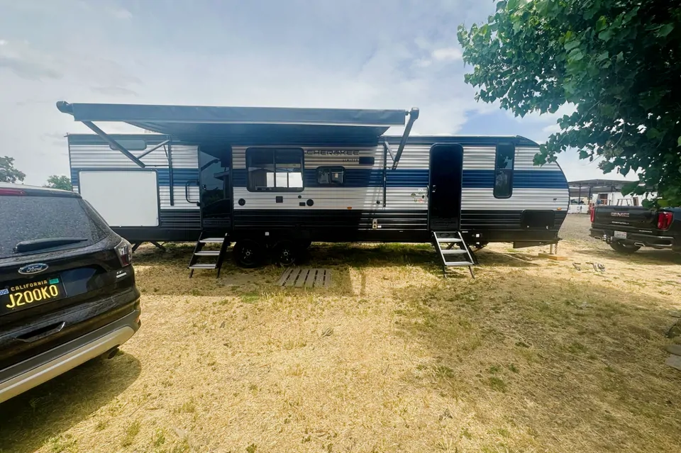 2023 Forest River Cherokee 294km