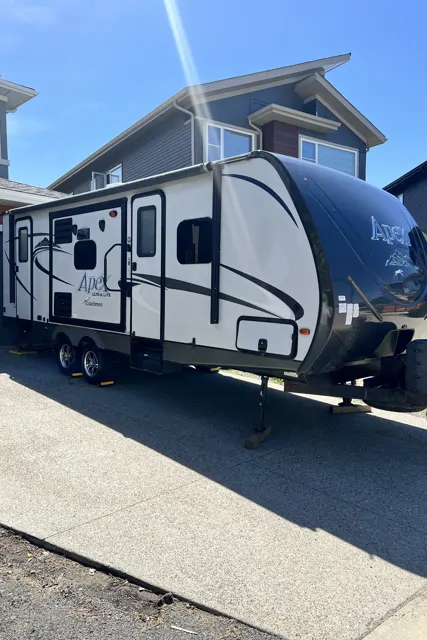 2018 Coachmen Apex Ultra Lite 259bhss