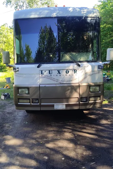 1996 Winnebago Luxor