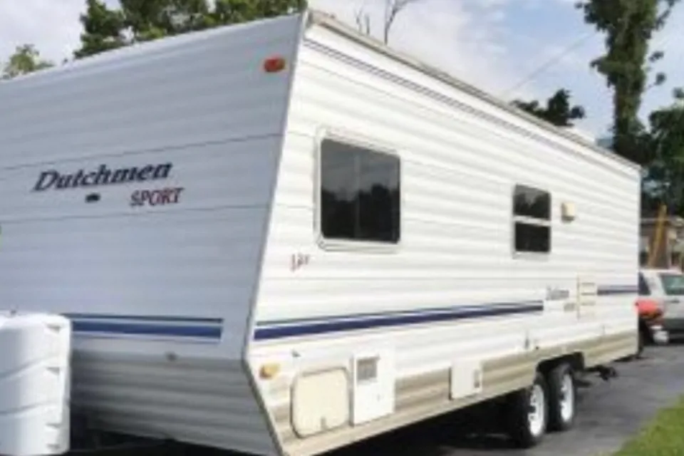 2004 Dutchmen rocky mountain  Elk