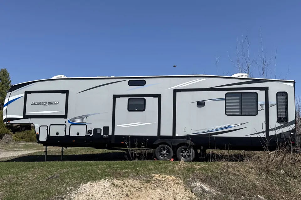 2020 Forest River Suite3660