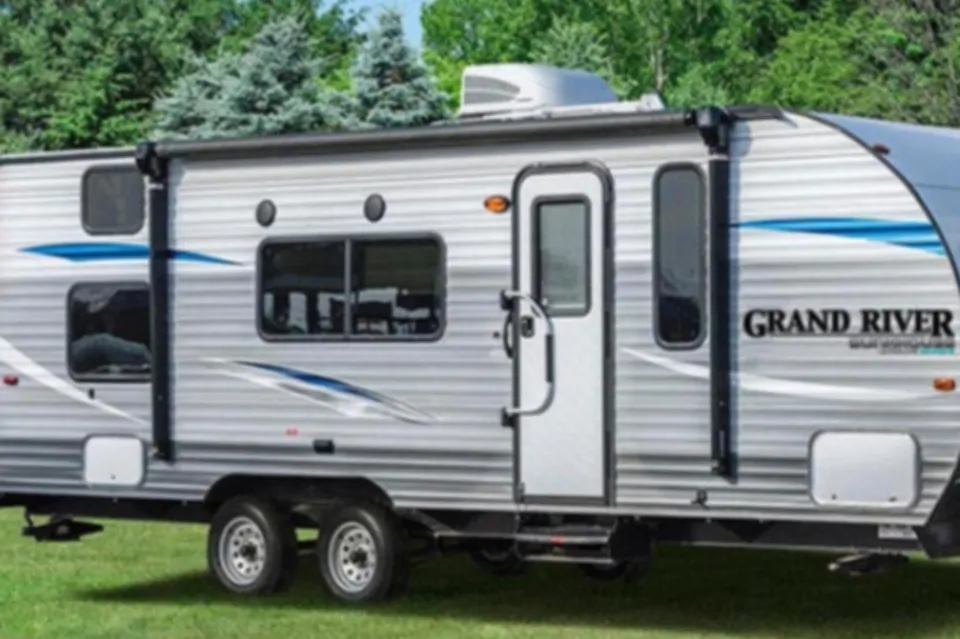 2019 Grand river 267BHS