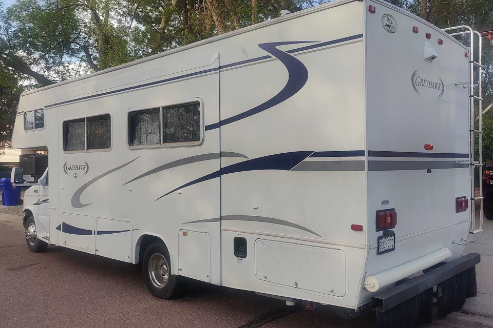 Danielle's Jayco Greyhawk Class C à Colorado-Springs, Colorado