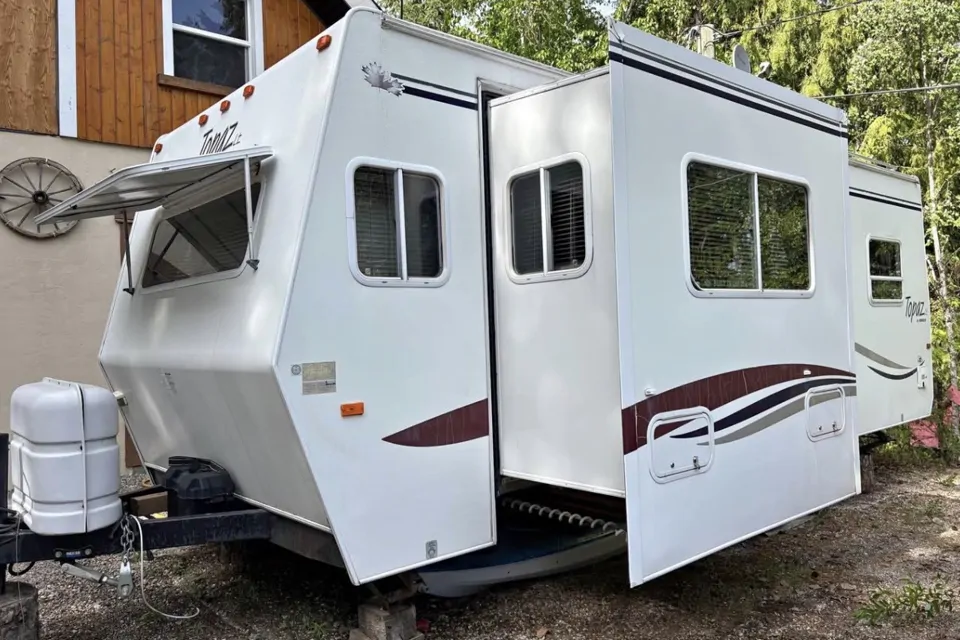 2004 Triple E Topaz