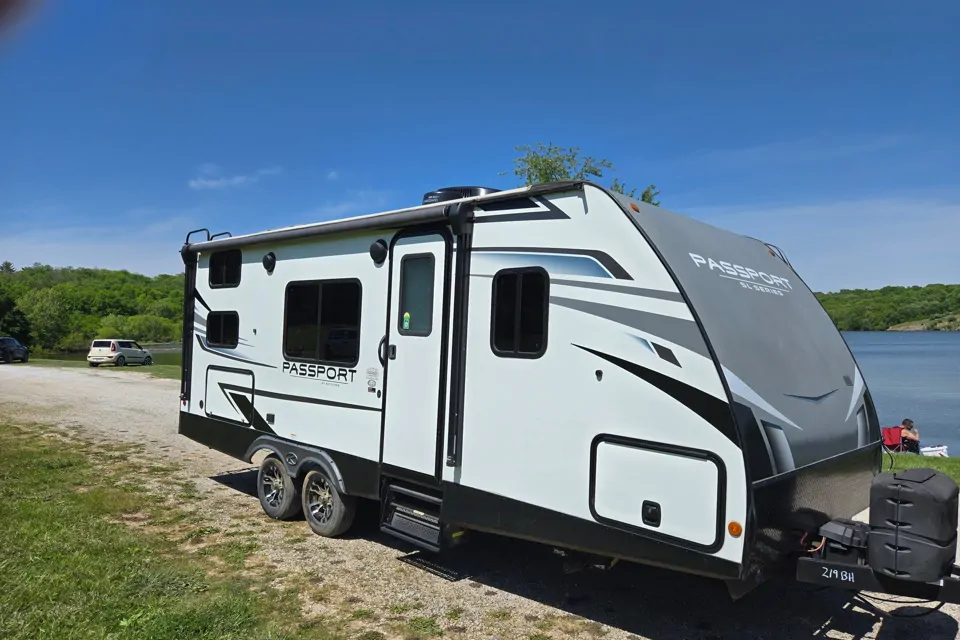 2020 Keystone Passport 219 BH
