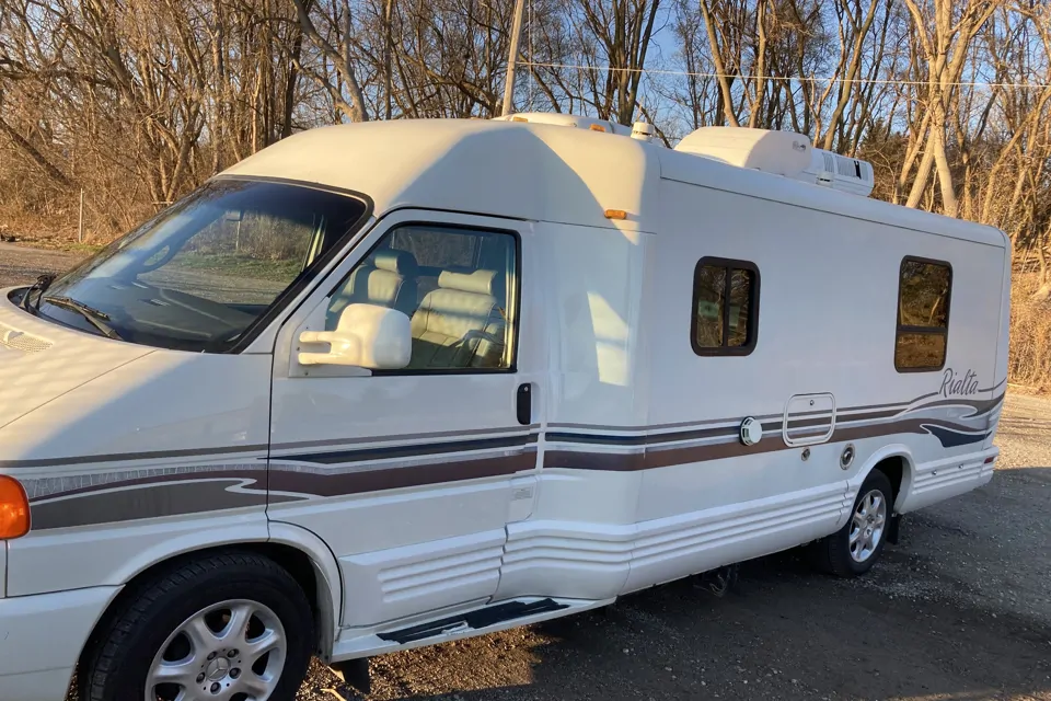 1998 Winnebago Rialta