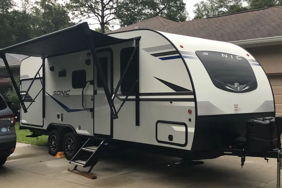 2022 Venture Sonic 220VRB