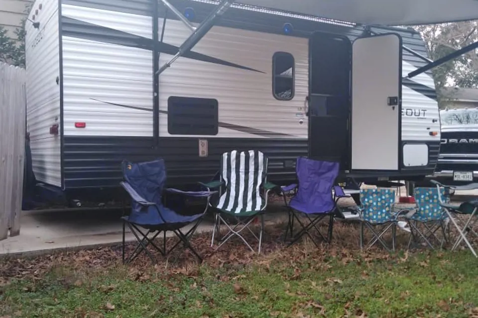 Hideout Travel Trailer : Lightweight : Fully Equipped in Arlington, Texas