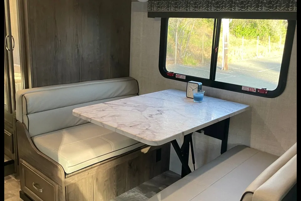 Tony's Gulf Stream Gulfstream Conquest Class C in Vallejo, California