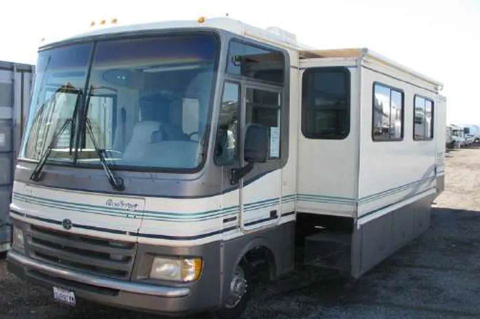 1997 Ford Fleetwood Pace Arrow