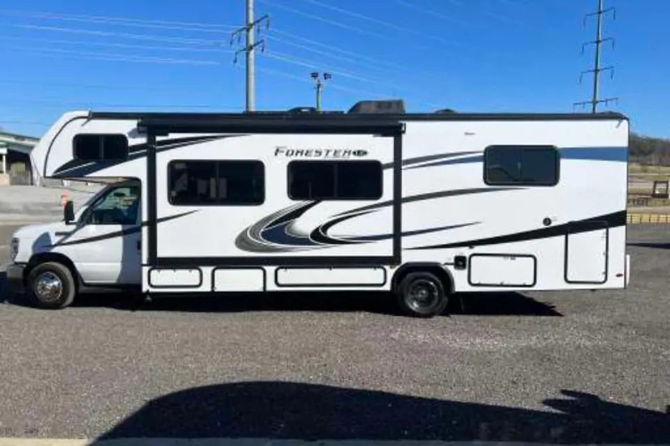 justin's Forest River Forester Class C in Clarksville, Tennessee